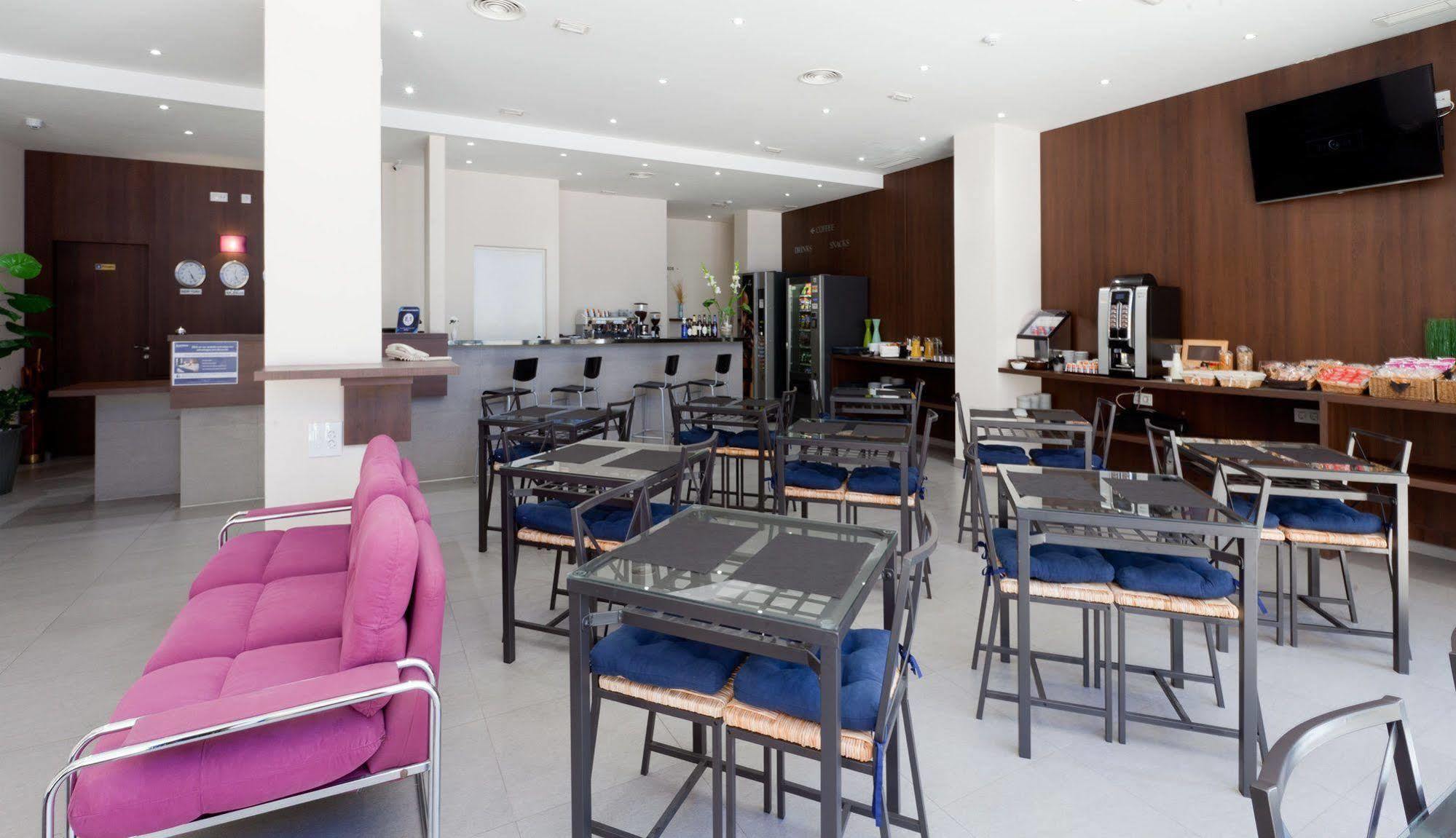 Hotel Olympia Universidades Valencia Kültér fotó