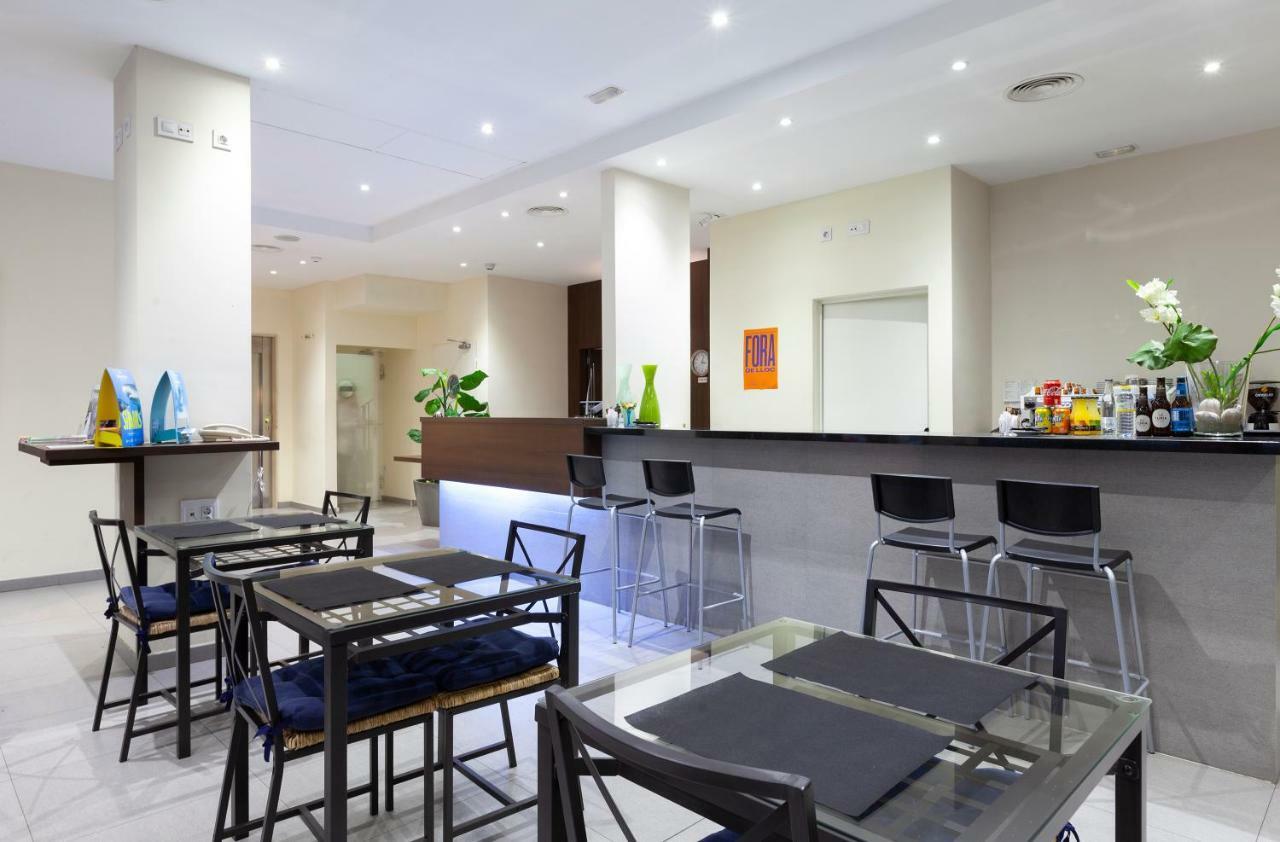 Hotel Olympia Universidades Valencia Kültér fotó