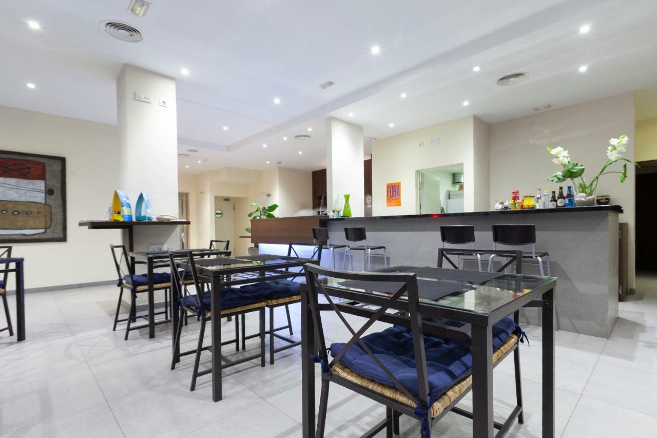 Hotel Olympia Universidades Valencia Kültér fotó