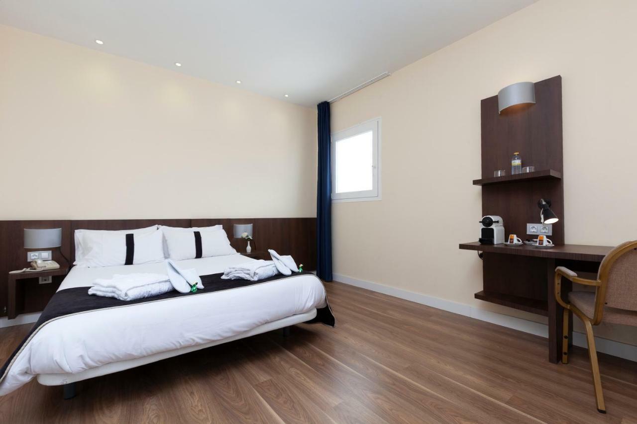Hotel Olympia Universidades Valencia Kültér fotó